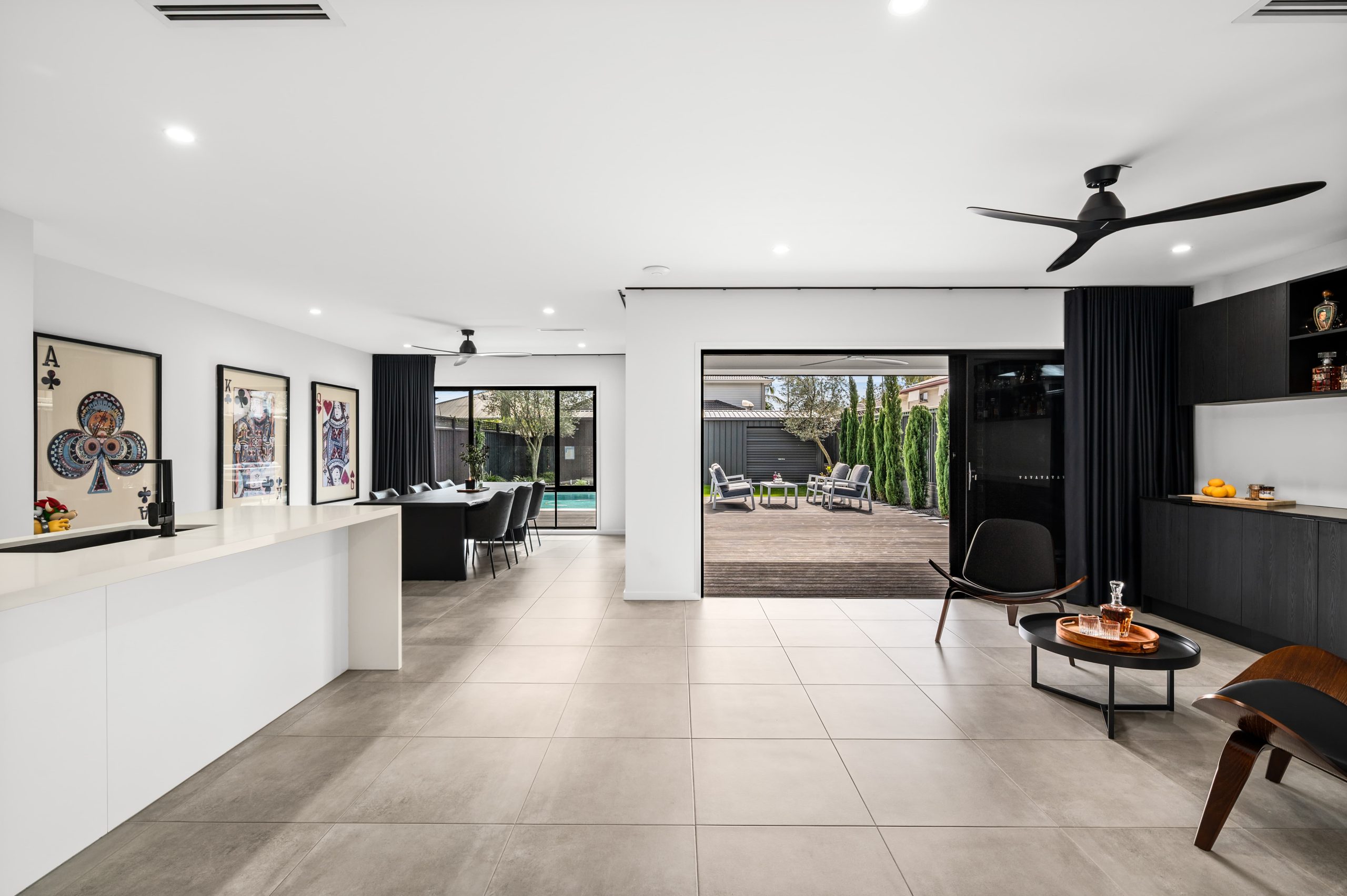 real estate agent - mount gravatt