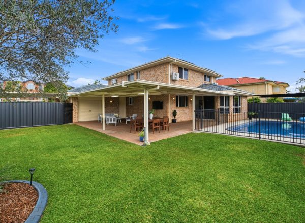 12 Conifer Street, Carindale, Qld 4152